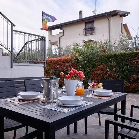 Apartament Casa Elvira Desenzano del Garda